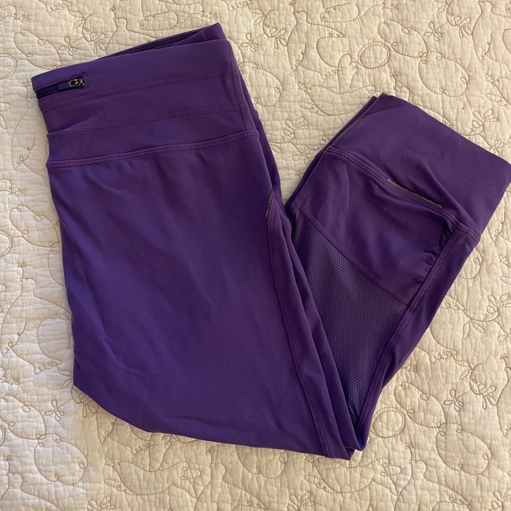 Purple Athleta Capri Length Yoga Pants
